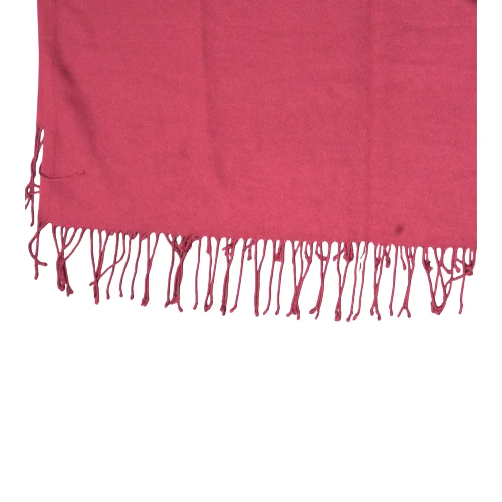 True Red Large Scarf Shawl Wrap Tight Knit Cotton-Like Unbranded No Tag Romantic - Picture 6 of 7